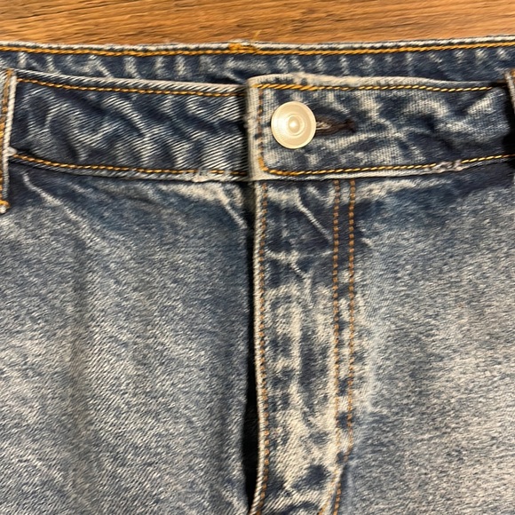 Beautiful medium length jeans skirt ripped - Picture 5 of 12